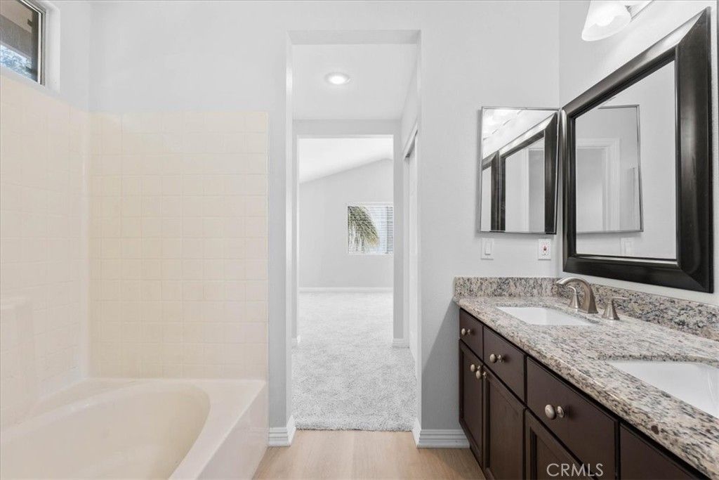 Image 17 of property listing at 821 Limelite, Corona, CA 92878