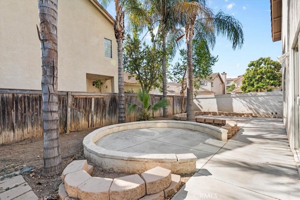 Image 25 of property listing at 821 Limelite, Corona, CA 92878