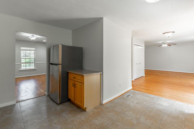 957 Lower Mill Rd Road, Hixson, TN 37343