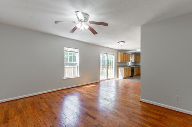 957 Lower Mill Rd Road, Hixson, TN 37343