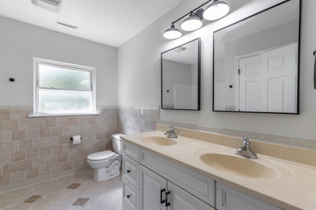 957 Lower Mill Rd Road, Hixson, TN 37343