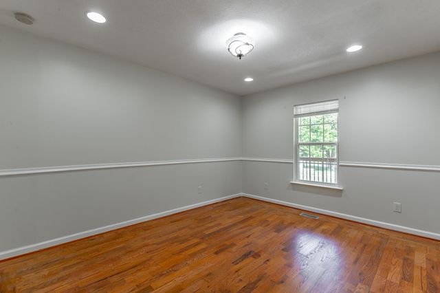 957 Lower Mill Rd Road, Hixson, TN 37343