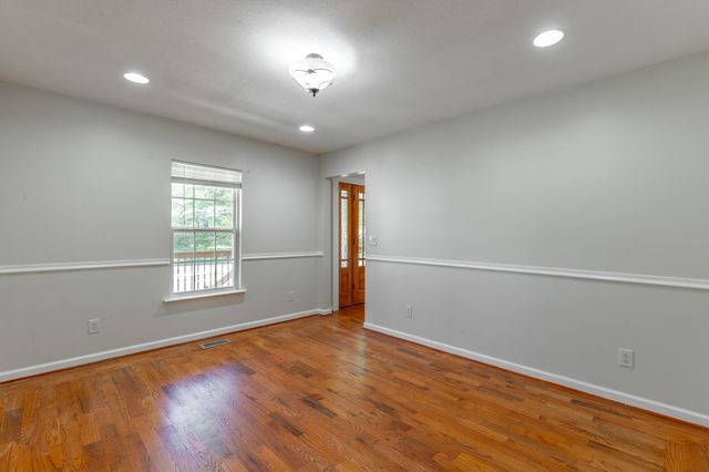 957 Lower Mill Rd Road, Hixson, TN 37343