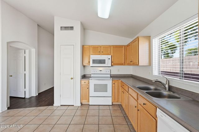 10830 E CAROL Avenue, Mesa, AZ 85208