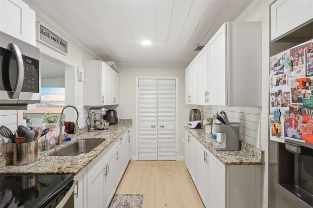 112 EDWARDS AVENUE, Orange City, FL 32763