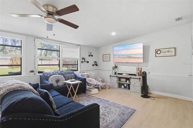 112 EDWARDS AVENUE, Orange City, FL 32763