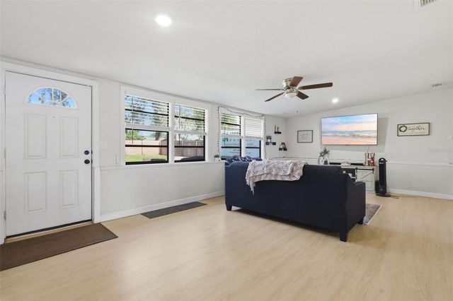 112 EDWARDS AVENUE, Orange City, FL 32763