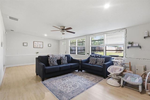 112 EDWARDS AVENUE, Orange City, FL 32763