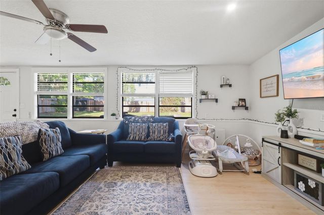 112 EDWARDS AVENUE, Orange City, FL 32763