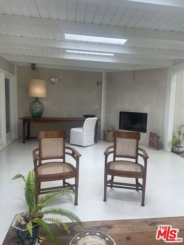 13324 W SUNSET, Los Angeles, CA 90049