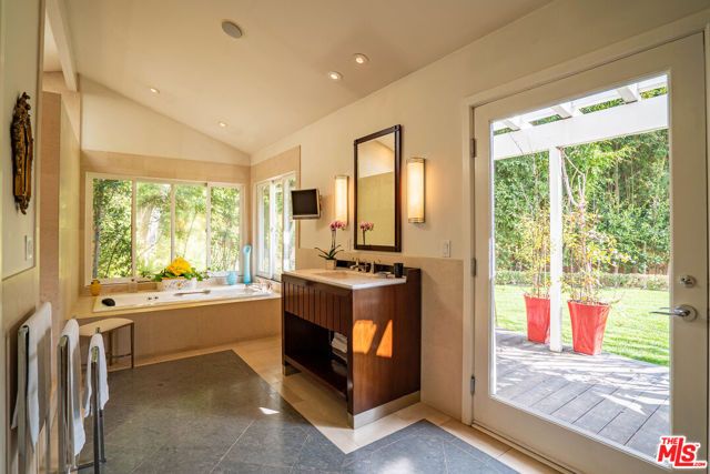 13324 W SUNSET, Los Angeles, CA 90049
