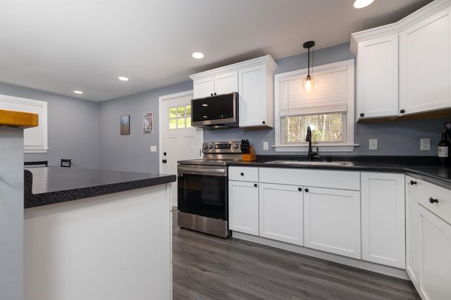 13 Leet Drive, Claremont, NH 03743