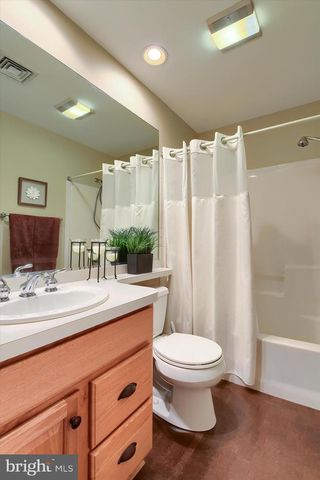 38 RIDGEWAY DRIVE, Mechanicsburg, PA 17050