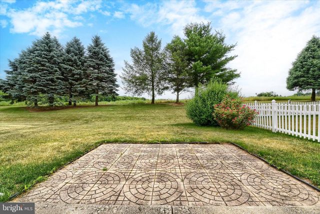 38 RIDGEWAY DRIVE, Mechanicsburg, PA 17050