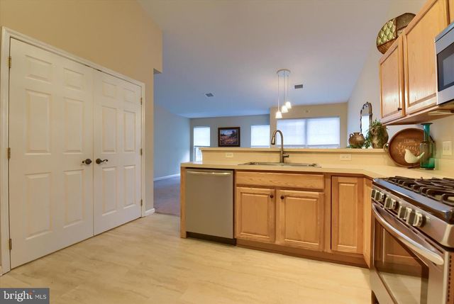38 RIDGEWAY DRIVE, Mechanicsburg, PA 17050