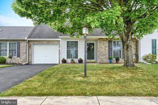 38 RIDGEWAY DRIVE, Mechanicsburg, PA 17050