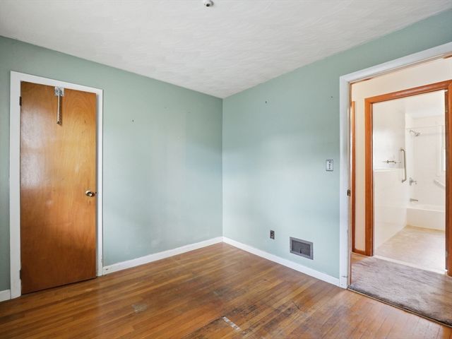 48 Pinedale Ave, Billerica, MA 01821