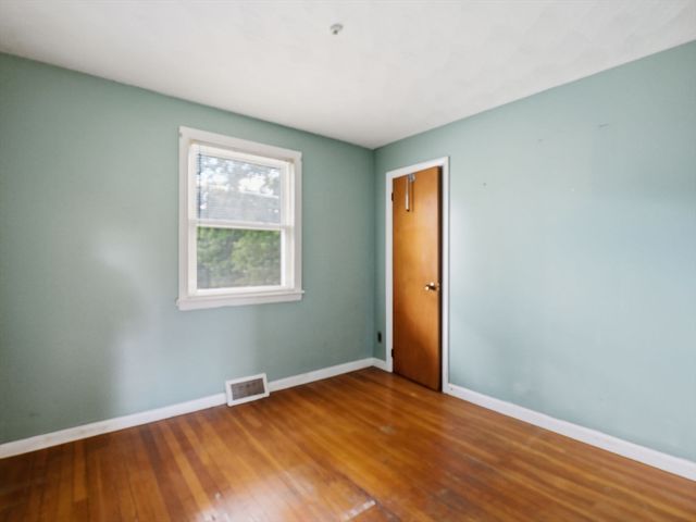48 Pinedale Ave, Billerica, MA 01821