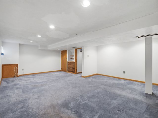 48 Pinedale Ave, Billerica, MA 01821
