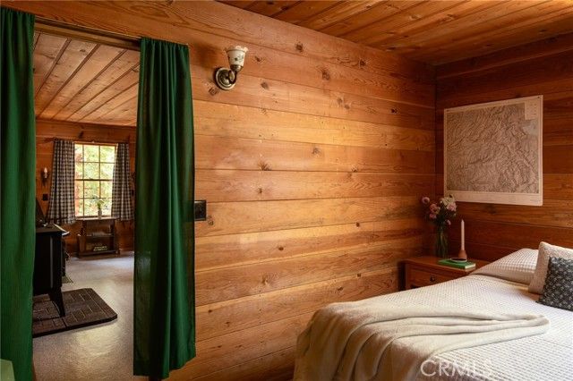 629 Lodge Lane, Twin Peaks, CA 92391