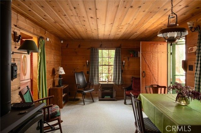 629 Lodge Lane, Twin Peaks, CA 92391