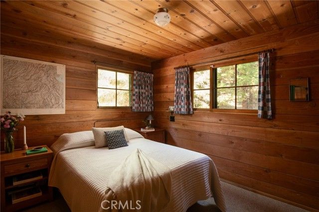 629 Lodge Lane, Twin Peaks, CA 92391