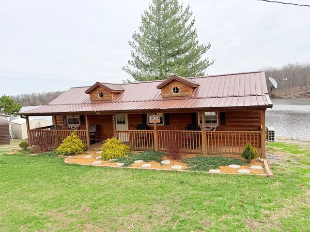 845 Lakeview Road, Galatia, IL 62935