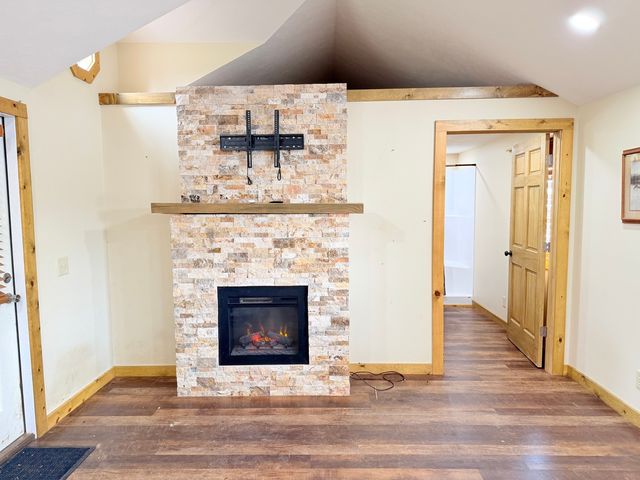 845 Lakeview Road, Galatia, IL 62935