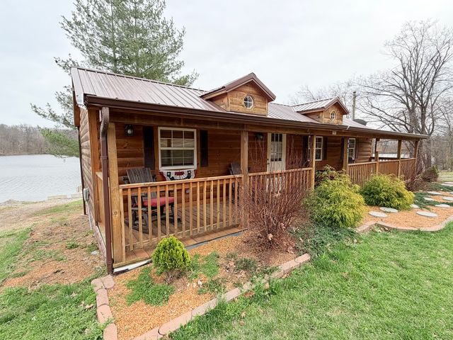 845 Lakeview Road, Galatia, IL 62935