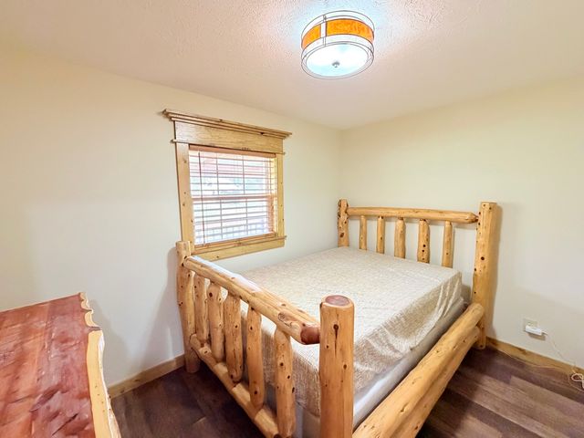 845 Lakeview Road, Galatia, IL 62935