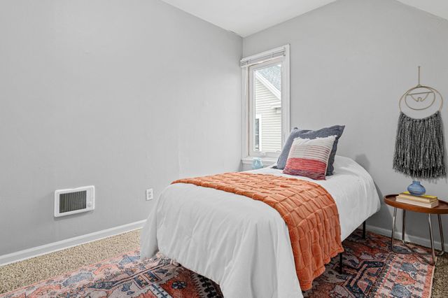 2314 2nd Street NE, Minneapolis, MN 55418