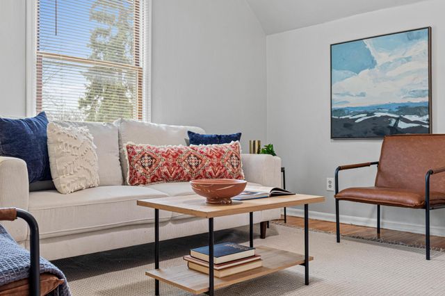 2314 2nd Street NE, Minneapolis, MN 55418