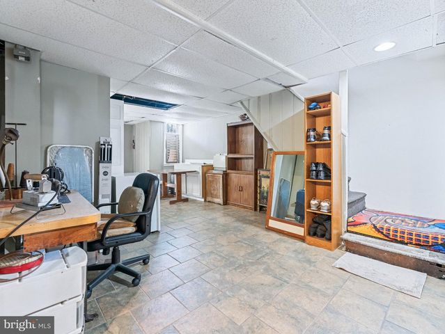 257 LONG LN, Upper Darby, PA 19082
