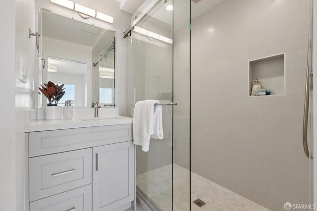 505 Grand View Avenue 2nd, San Francisco, CA 94114