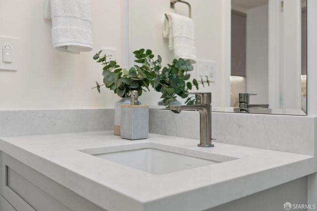 505 Grand View Avenue 2nd, San Francisco, CA 94114