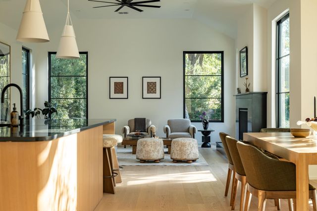 907 Karen, Austin, TX 78757
