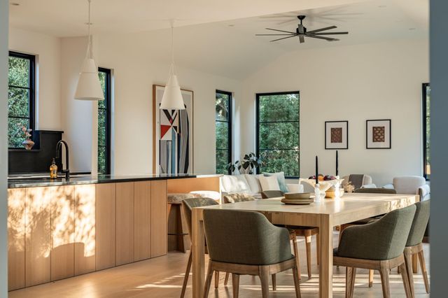 907 Karen, Austin, TX 78757