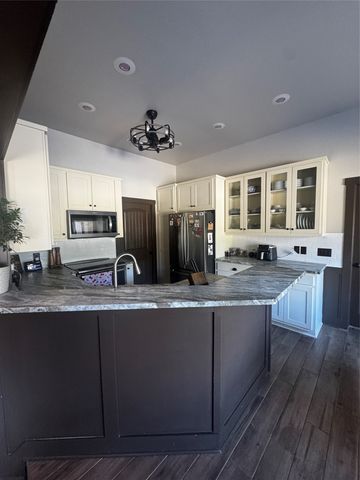 106 Timber Hill, Athens, TX 75751