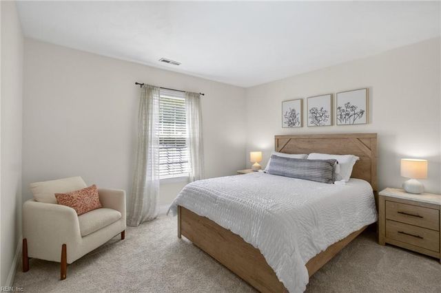 2600 Sunnyfield CT, Virginia Beach, VA 23454