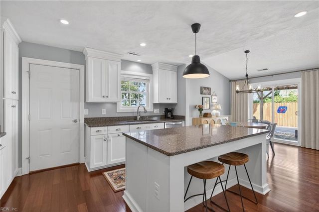 2600 Sunnyfield CT, Virginia Beach, VA 23454