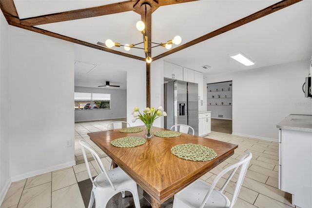 1240 W VOORHIS AVENUE, Deland, FL 32720