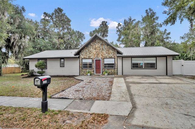 1240 W VOORHIS AVENUE, Deland, FL 32720