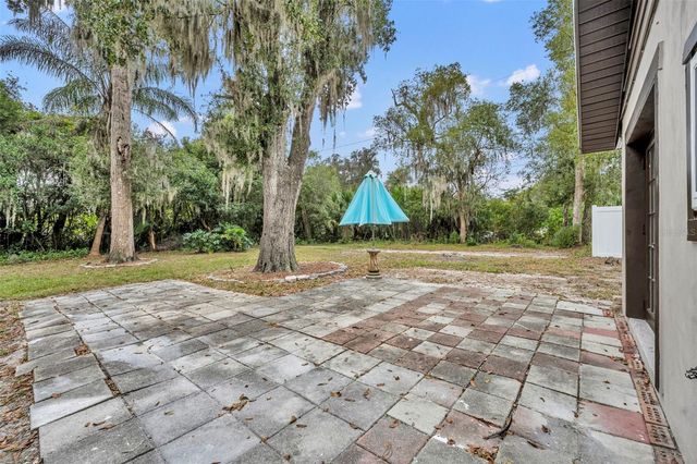1240 W VOORHIS AVENUE, Deland, FL 32720