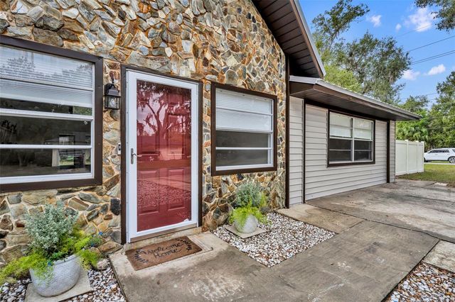 1240 W VOORHIS AVENUE, Deland, FL 32720