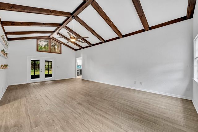 1240 W VOORHIS AVENUE, Deland, FL 32720