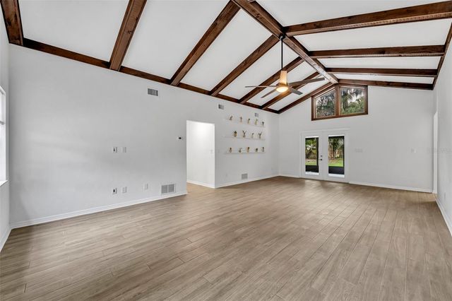 1240 W VOORHIS AVENUE, Deland, FL 32720