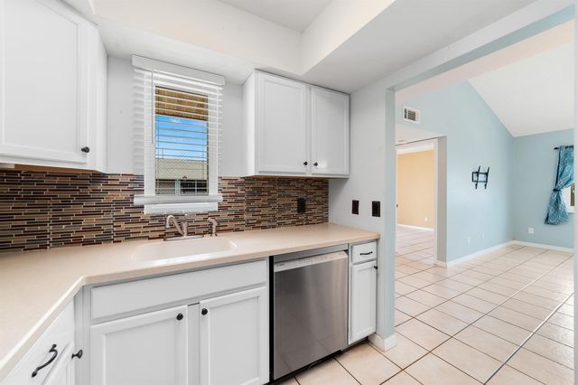 1627 SE Green Acres Circle Z203, Port St. Lucie, FL 34952