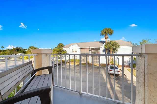 1627 SE Green Acres Circle Z203, Port St. Lucie, FL 34952