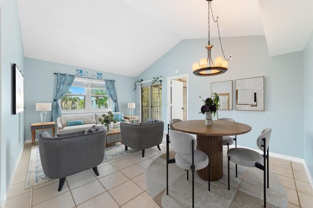 1627 SE Green Acres Circle Z203, Port St. Lucie, FL 34952