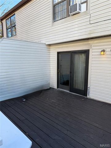 9734 Raintree Village Drive 4B, Hillsboro, MO 63050